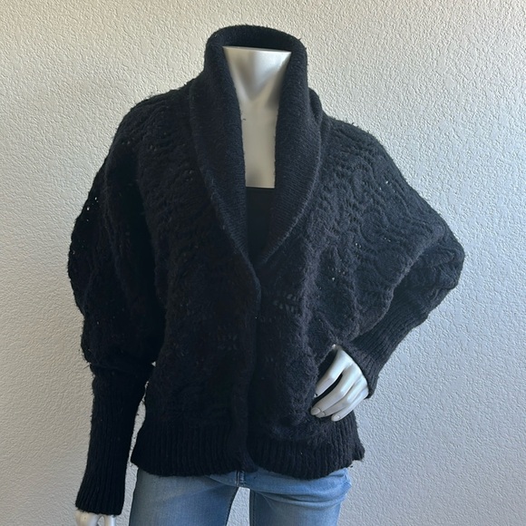 VTG Free People Black Wool Chunky Knit Cropped Cardigan Wrap Sweater - Picture 1 of 8